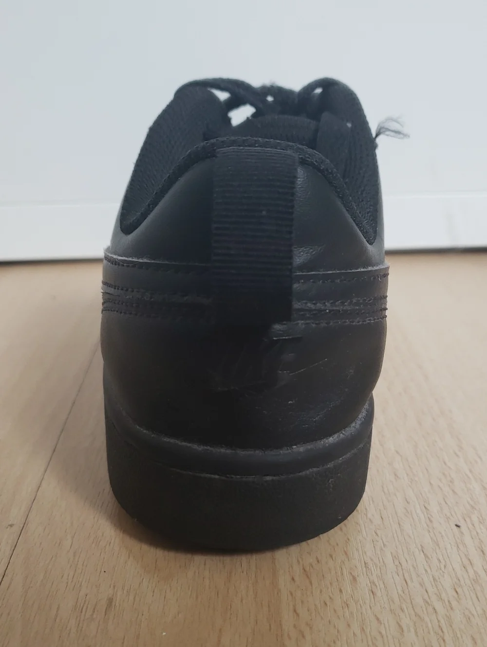 Nike Borough All Black Low Top Sneakers Size 5.5